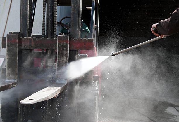 Best Gas Station Cleaning  in Dundas, MN
